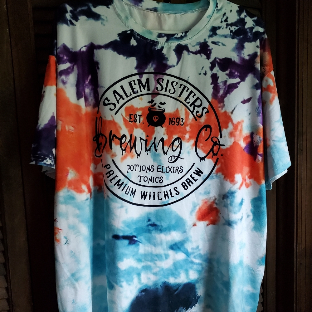 Salmon Sisters Tie-Dye Short Sleeve Shirt